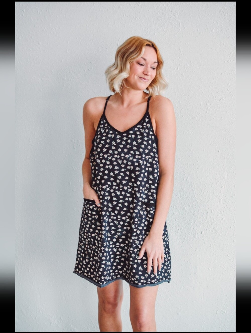 Easel Black Floral Distressed Romper Mini Dress W/ Shorts Pockets Hot Shot L